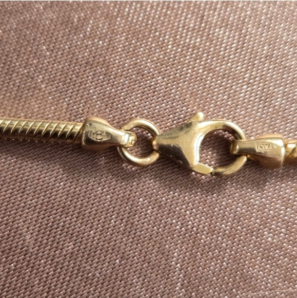 SOLD Vintage 14k Gold Round Snake Chain Necklace - Picture 6 of 10